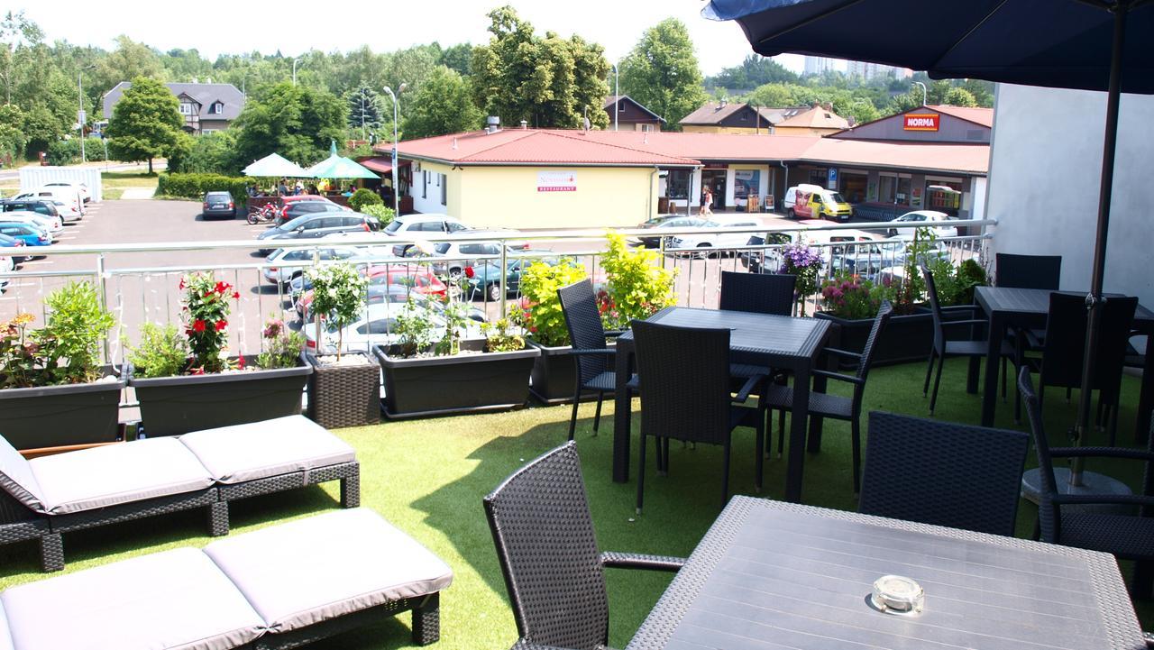 Pension Village Karlsbad Exterior foto